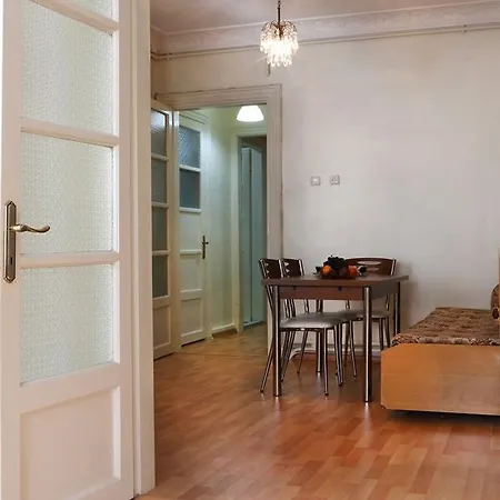 Ekim Apartament